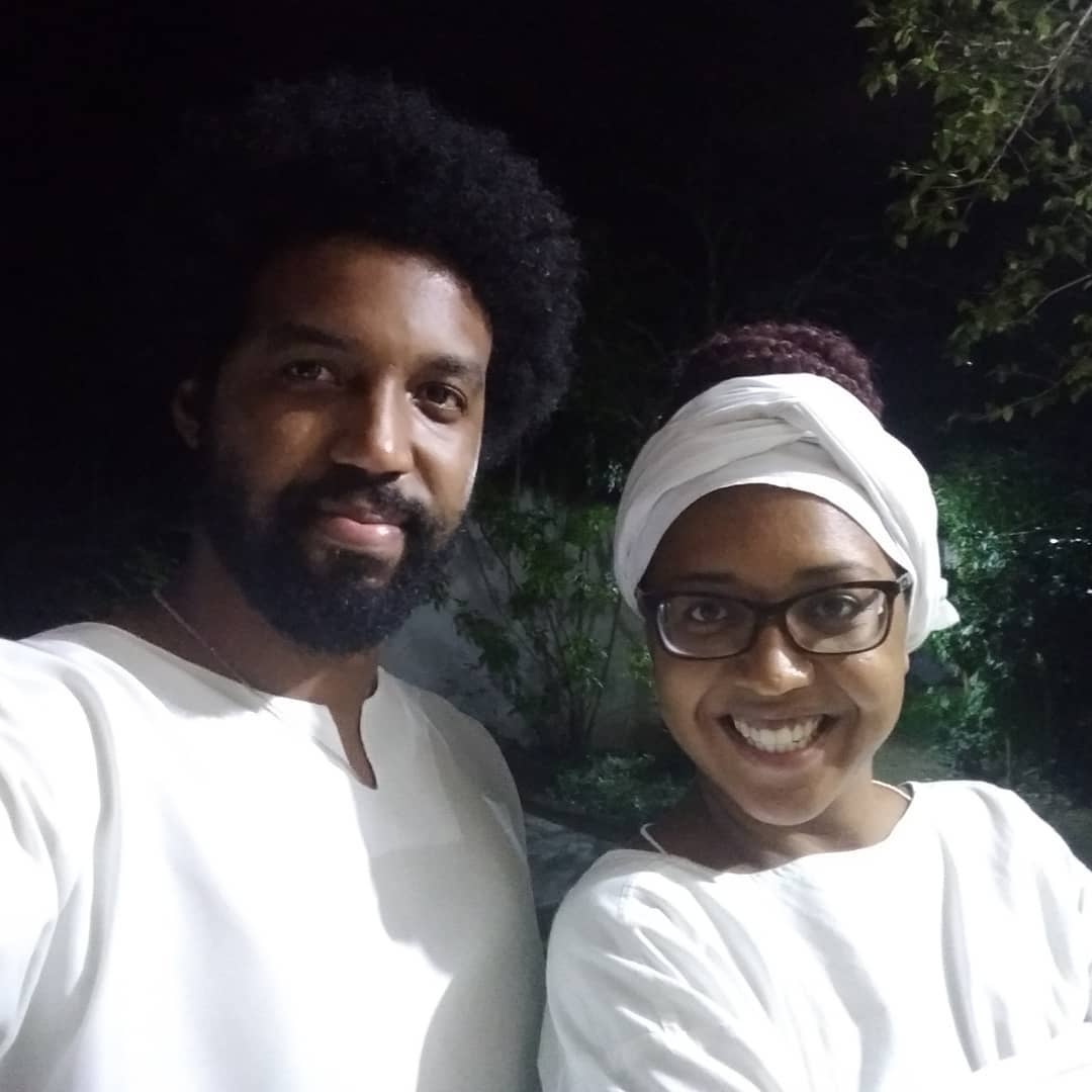 Ogunmidekiniun's tweet photo. #soudeaxe pois não conseguiria ser outra coisa. O axé mudou minha relação com a família e com o mundo, me abriu os olhos de uma forma totalmente diferente para a ancestralidade. Ògún deu 100 passos em minha direção quando eu dei 1 na direção dele. Sou feliz pq #soudeaxe https://t.co/wuhDbnz4ug