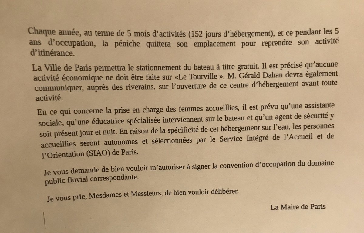 FrancoisDagnaud's tweet photo. #Point9 du #CAParis19 : convention d’occupation provisoire pour la péniche des @HotelsDuCoeur, 24 places pour mettre au chaud des femmes  orientées par le 115  et accompagnées par des travailleurs sociaux. Ouverture dans quelques semaines. Cc @sevguy @dversini https://t.co/U6DhV1pF3p