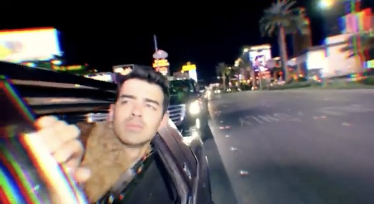 lvattjonas's tweet photo. me when I hear someone talking about the jonas brothers .
@jonasbrothers @joejonas https://t.co/2G4JUCcAju