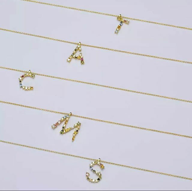 TheBohoSpirit's tweet photo. ¡Super Novedad! ❤️ En unos días tendréis disponibles los collares 'Initials' disponibles en dos colores, plata y baño de oro y personalizables según tu inicial 😍 Preciosos y super delicados! In L.O.V.E ✨✨✨ •https://t.co/hCqDfrUAuF• https://t.co/EdkLUQqTNm https://t.co/LiLZhpMNGV