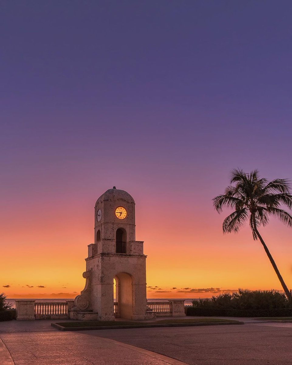 Watching the clock. #LoveFL
.
📍: Palm Beach 📷: Instagram user niklytle.jpg
