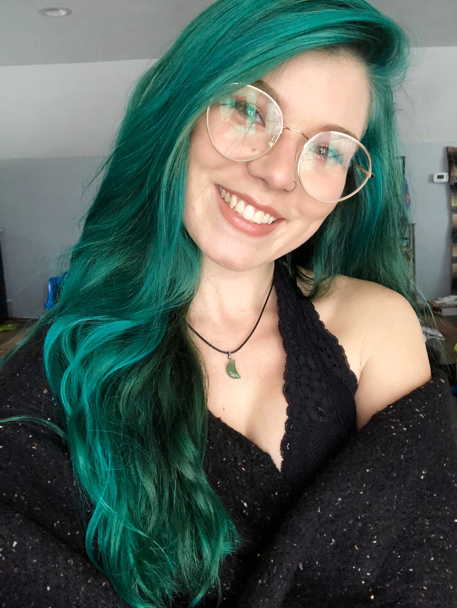 Green Hair Styles You Can Rock Right Now - KAYNULI