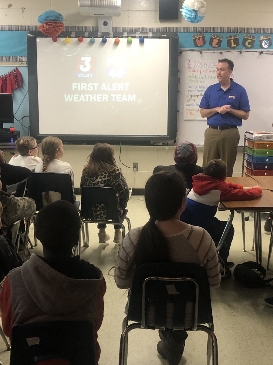 PeeblesCandice's tweet photo. Enjoyed our visit from @MichaelHaynes! Thanks for our weather lesson today! @WLBT  @SebastopolElem1 @SESTeacherNotes @Jessmooney04 @HeatherBounds2 https://t.co/fDrurig5o1