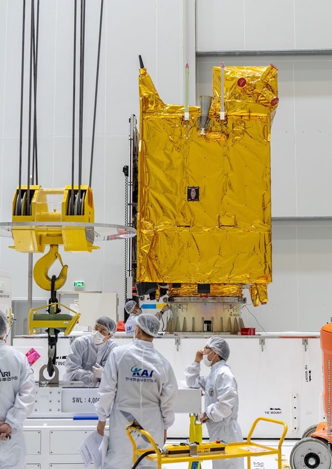 Ariane 5 VA252 (JCSat-17 & GEO-KOMPSAT-2B) - 18.02.2020 EO1EuJQW4AABs_Y?format=jpg&name=medium