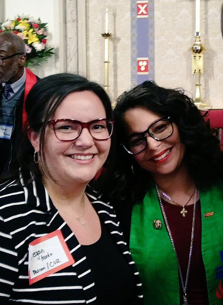 CoffeeLurver's tweet photo. I got to meet her!!!! For like 30 seconds but it happened!! #presbynerd https://t.co/Ho6a0GNuSw