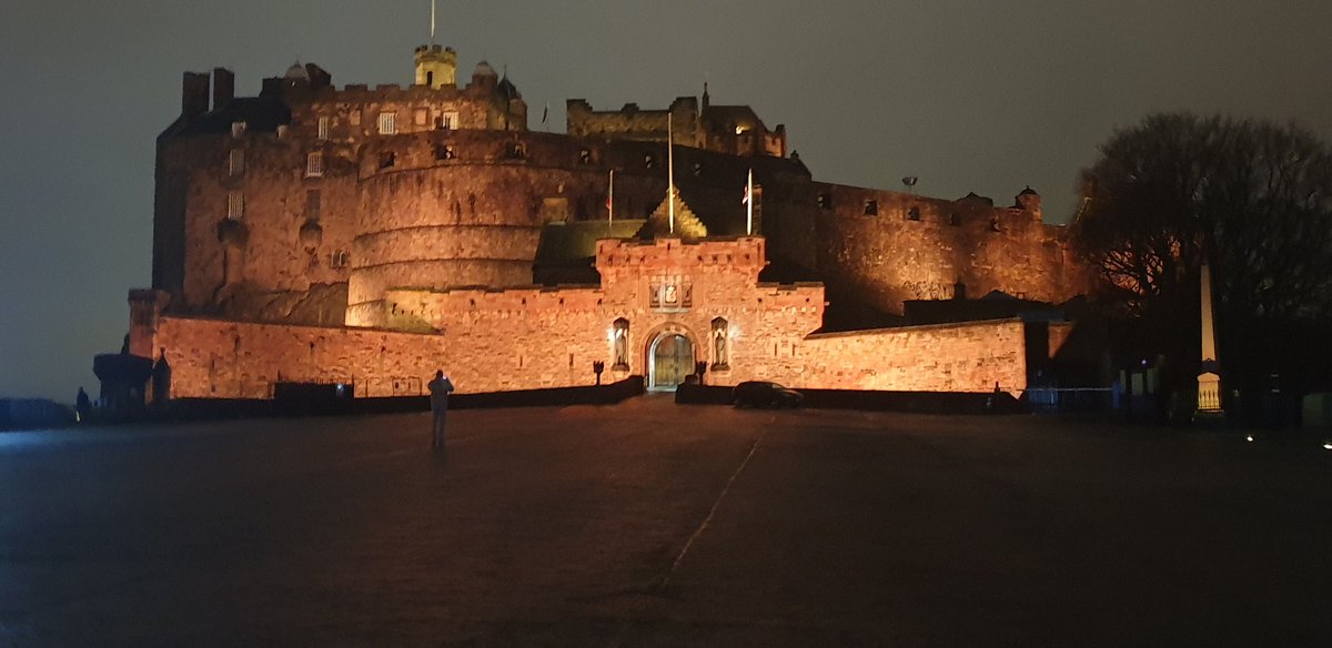 Claire_L_Trott's tweet image. Chatty little jaunt around Edinburgh tonight, early night now ready for the #7IMSummit tomorrow. @7IM_Updates.