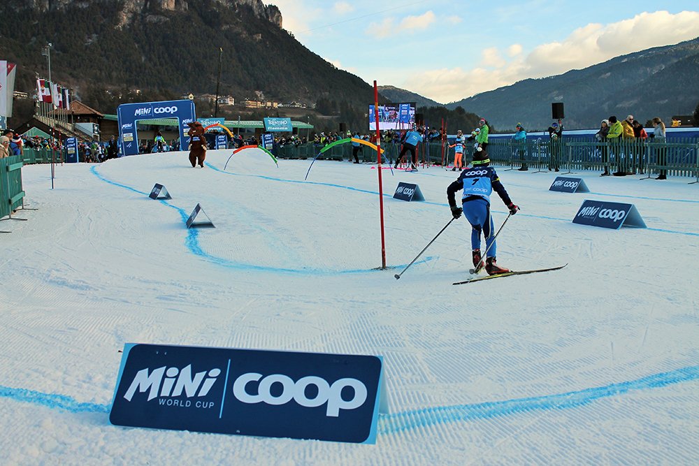 ✧MINI COUPE DU MONDE✧
Les inscriptions sont ouvertes! Les entraîneurs voulant s’accréditer pour accompagner les jeunes participants dans ce beau défi pourront le faire via la même plateforme d’inscriptions😃➡️ bit.ly/MiniCDM #skidefondqc #fiscrosscountry
