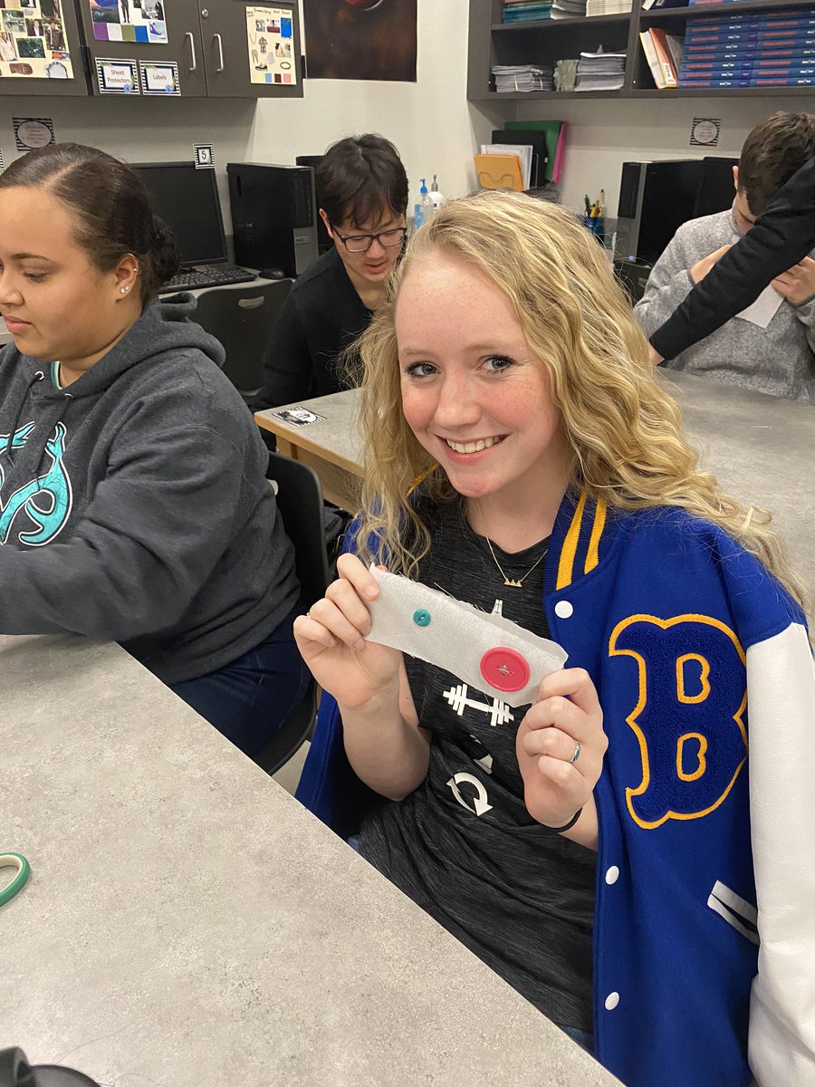 More proud students with their finished buttons in Life Skills Bruin Block! <a href="/BburgHSBruins/">Blacksburg High</a> <a href="/Blacksburg_deca/">Blacksburg DECA</a> <a href="/KRadsClasses/">Kimberly Radford</a> @JayMathis75