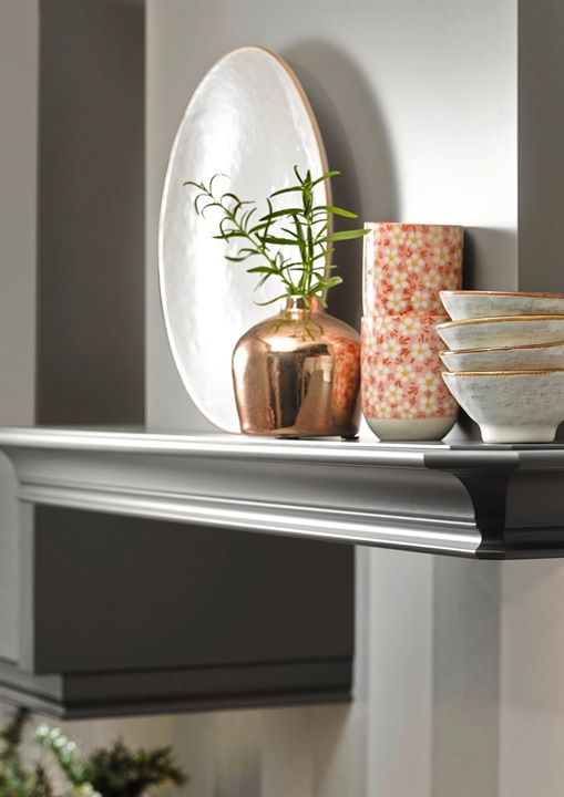 PortfolioKitch's tweet photo. This Nolte Windsor Lack kitchen in quartz grey, goes to show that German kitchens aren't always minimalistic. 
We think this Country kitchen with the dark rustica worktop looks warm and inviting, but has all the practicality expected of a Nolte German kitchen.

What do you think? https://t.co/R6iuXFrRDk