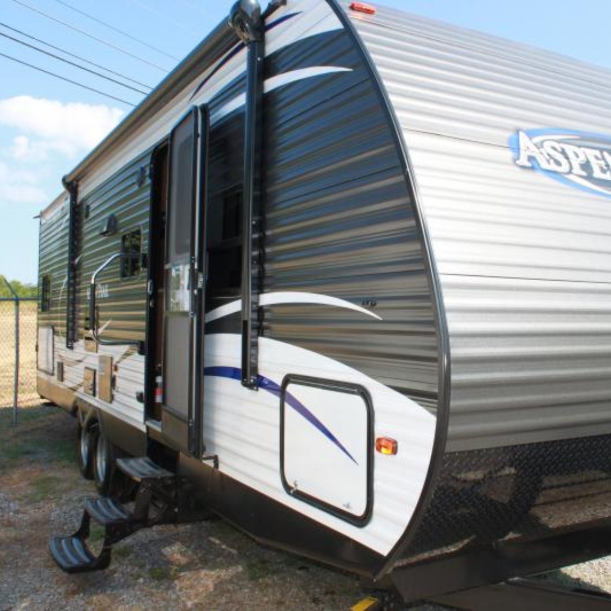 bean_rv's tweet photo. From sale to service, this is the team you can trust. https://t.co/MsvKqkzYS4