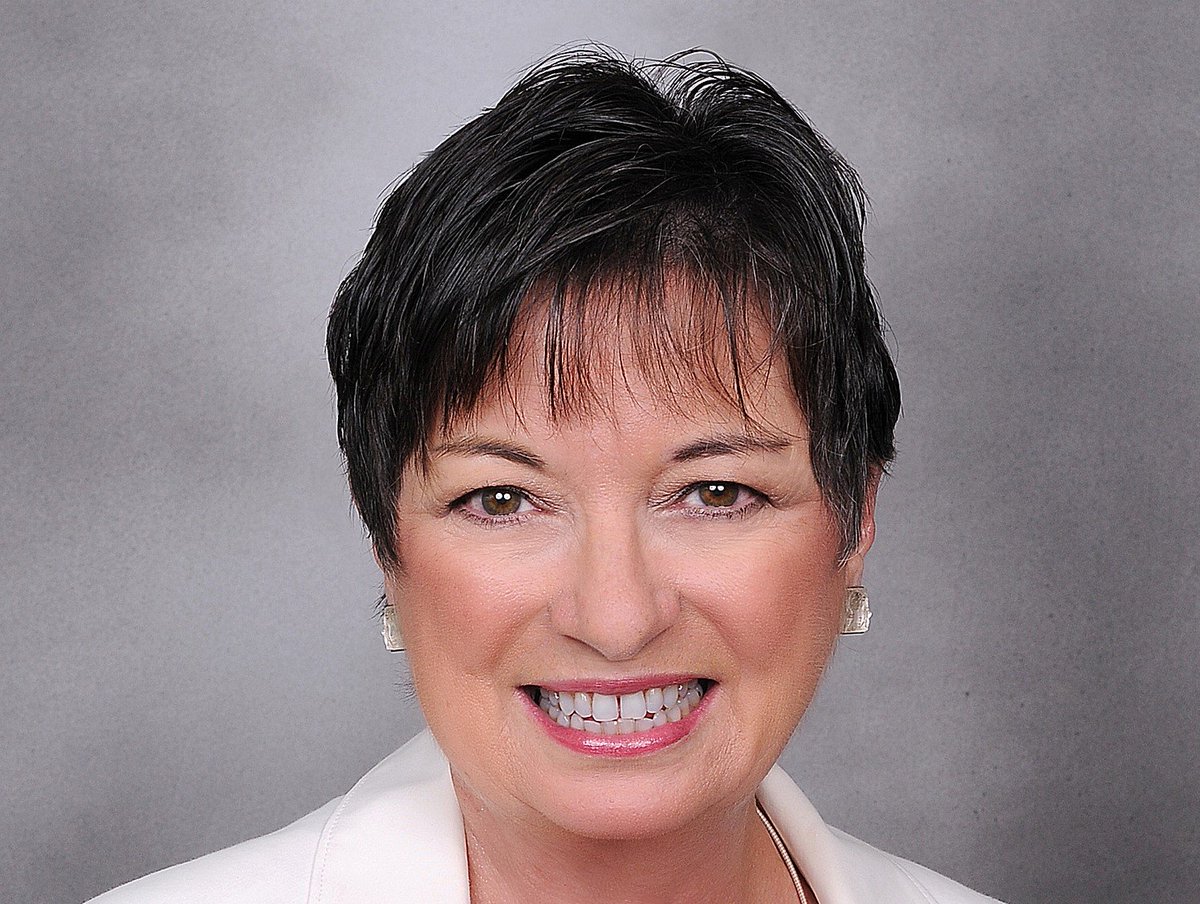MIND_Research's tweet photo. Please join us in welcoming Terry Crane to MIND's Board of Directors! Dr. Crane has been widely recognized as one of the nation's most innovative leaders in educational technology. https://t.co/WAwcqjFsyl #LifeatMIND https://t.co/dkImYzD4ab