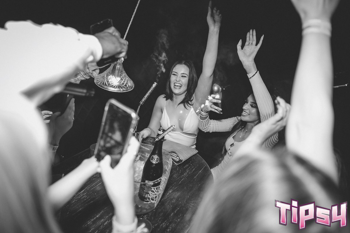 ClubTipsy's tweet photo. Week 2 of our β0-π―β Competition found its way to these lovely ladies ππΎ
ββββββββββ
Be 1 of the FIRST 100 people into #ClubTipsy with a chance to win a @auvodka & @officialbelaire bottle package
ββββββββββ
πͺ Doors open from 10:30PM
π€ Announcement at 1AM https://t.co/DC6k1YcnUK