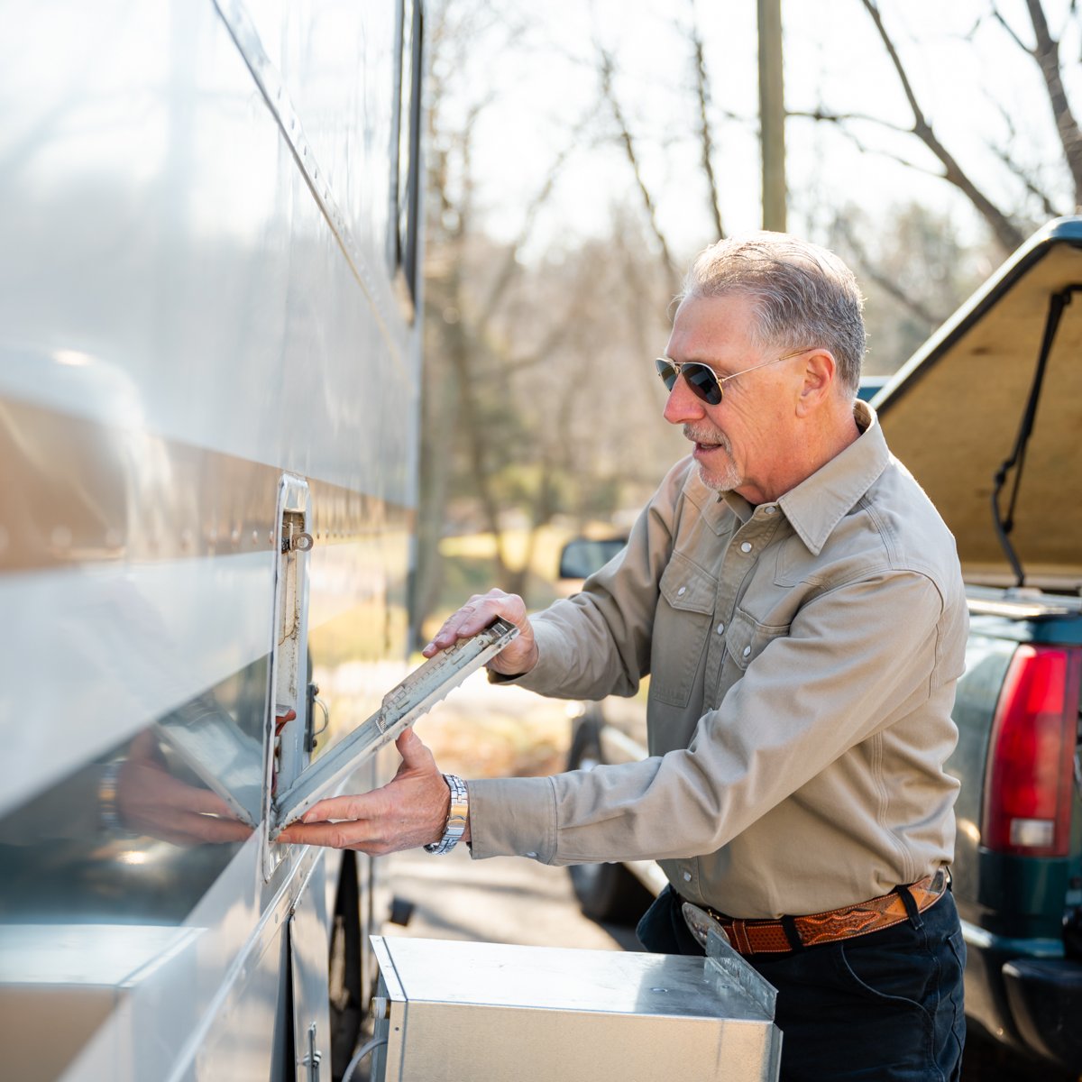 CMRVI's tweet photo. If you're within a 300-mile radius, we'll install your Truma system for you! Let us hook you up today with hot water on demand. https://t.co/U151O1QgD3