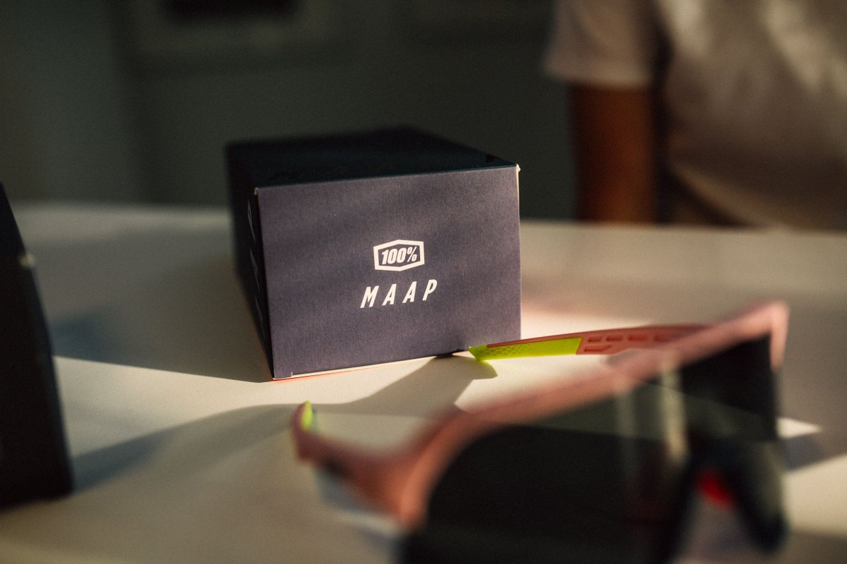 sigmasports's tweet image. Combining Australian style with Peter Sagan&apos;s eyewear provider of choice, the @maap_cc x @ride100percent Limited Edition S3 Sunglasses come in a navy blue or pink colourway.

Lucy took a closer look at them in our latest unboxing video &amp;gt; 

bit.ly/MAAP-x-100-LTD…

#BuiltByTheRide