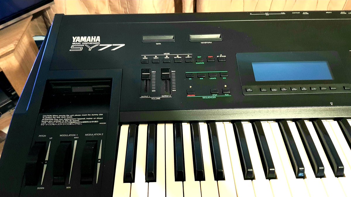 Oooooh...... a nice special delivery arrived today! Happy as a pig in the proverbial. #YAMAHA #SY77 #FMsynthesis #synths #synthwave #synthfam #synth #80s #80smusic