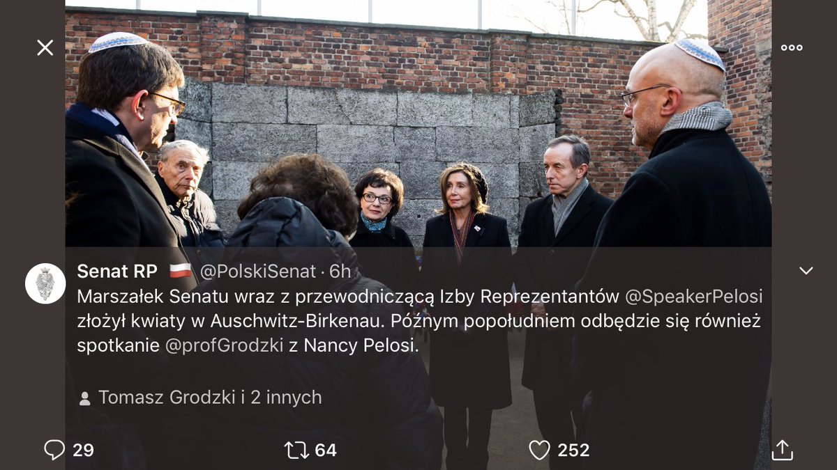 patrykmichalski's tweet image. Pewnie stało się tak zupełnie przypadkiem. Pierwsze zdjęcie ze strony @KancelariaSejmu, drugie z @PolskiSenat, znajdź różnicę.