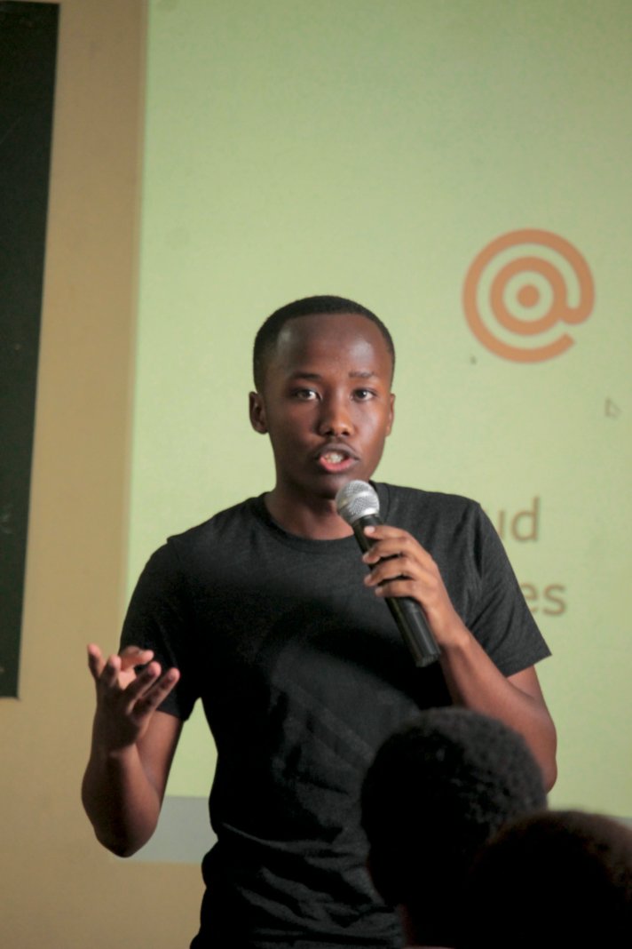 StacksCommunity's tweet image. Wonderful shots of Blockstacker @LibereGatare speaking about @blockstack at #TechUnleashed in Bujumbura, Burundi!
#BlockstackGlobal 💪
