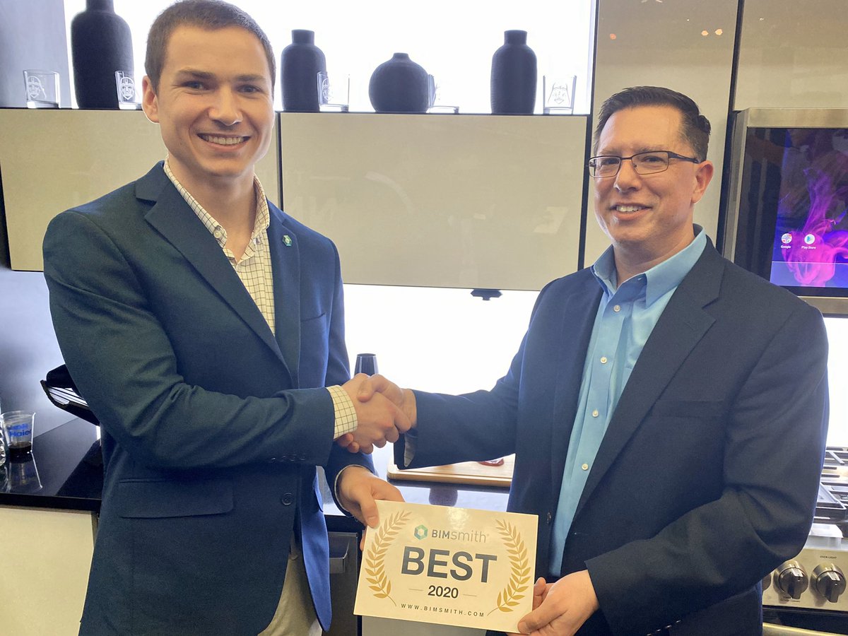 GEAppliancesCo's tweet image. This just in: We’ve won @thebimsmith Best Award at #KBIS2020 for our next gen Kitchen Hub with built-in microwave! 🏆