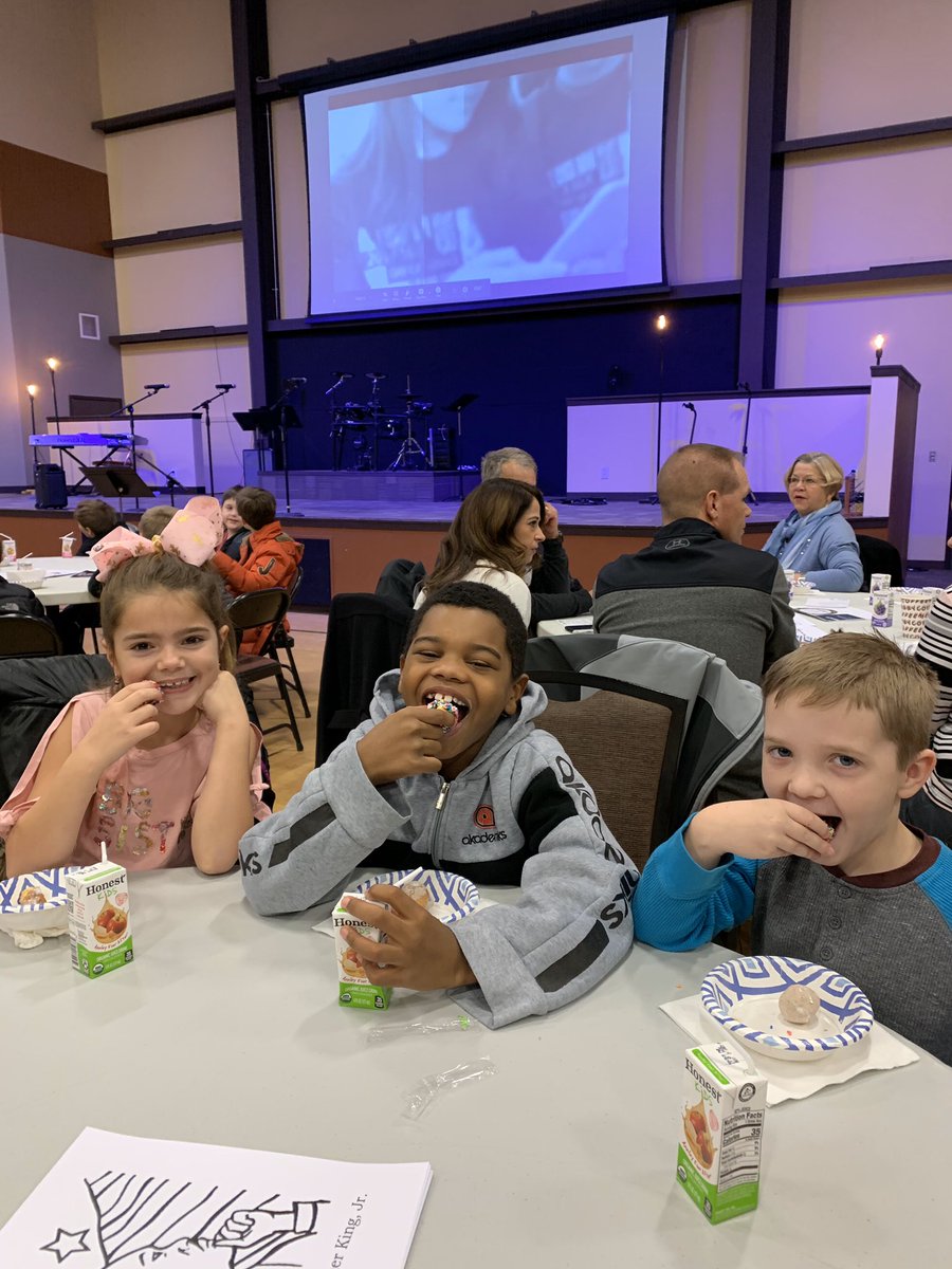 jeffersonpekin's tweet photo. 3rd grade students attend the MLK celebration at Grace United Methodist Church. https://t.co/7Of8JA5tVT