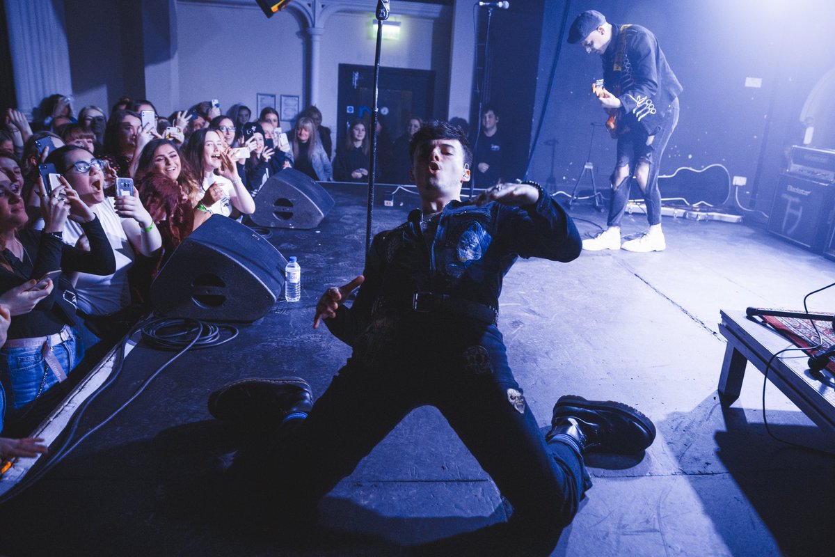 TheHaraJosh's tweet photo. Hey Bristol 😆 2020 is officially rolling now and I’m so FUCKING READY!!! We are going to be doing the most shows we’ve ever done this year &amp; we will be playing shows we’ve dreamed of since we were kids. LETS AV YA 😍 https://t.co/qK4y92POjz