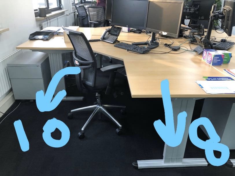 Weer een mooi aanbod van <a href="/Boerhofproject/">Boerhof Projectinrichters</a>! Welke vereniging heeft belangstelling voor een bureau of bureaustoel? Meld je bij info@raalteruitdaging.nl. Je ontvangt daarna zsm meer info.