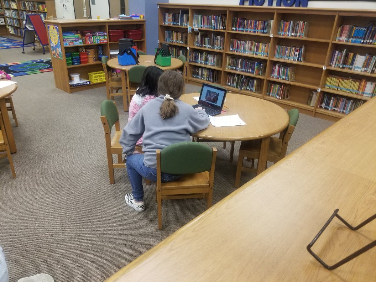 LANelsonLibrary's tweet image. Researching and Presenting using Flipgrid