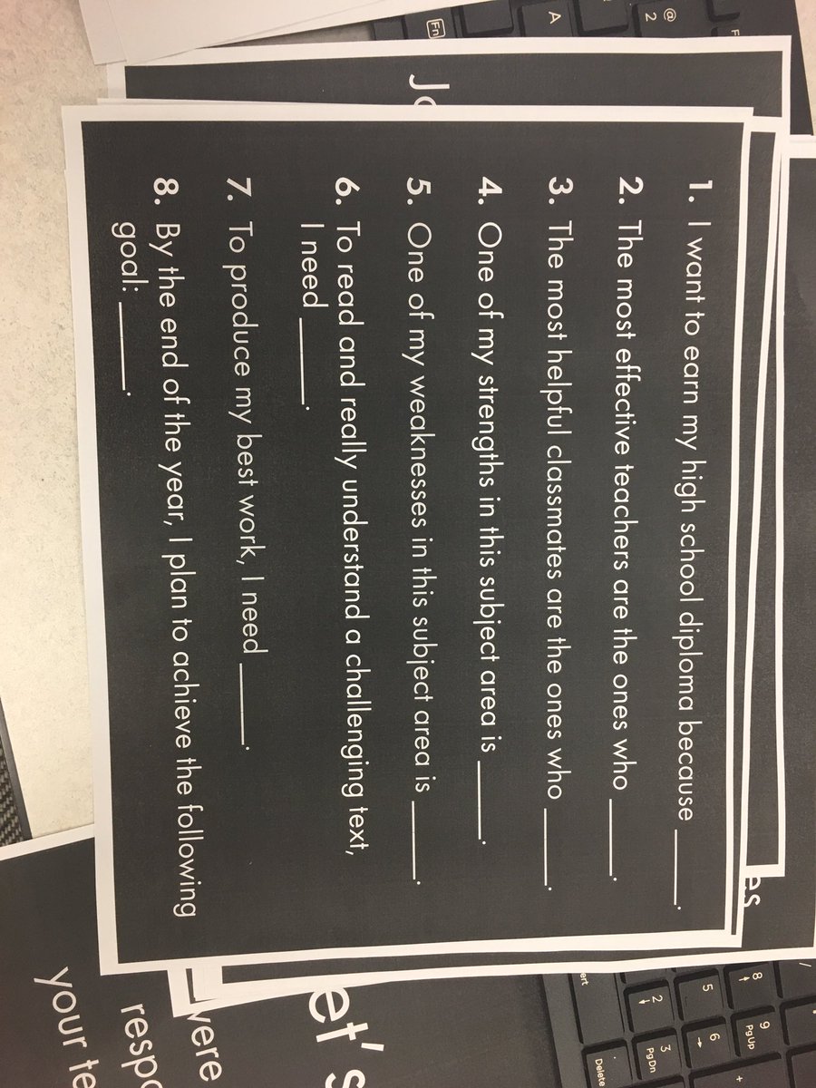 skingGreenBay's tweet photo. Intro to health science students sharing goals and ideas for the semester https://t.co/eNC2y9uixK