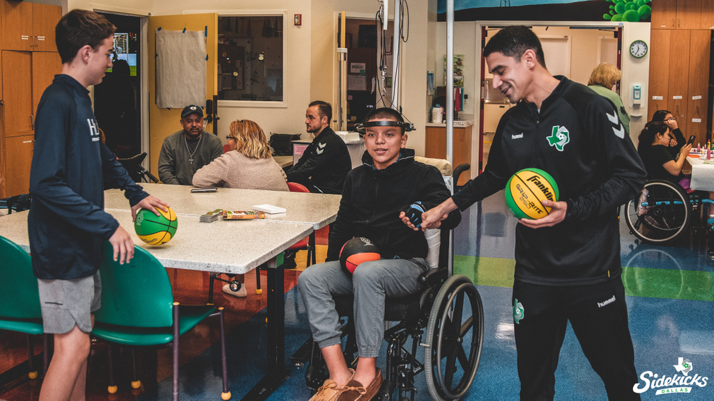 gosidekicks's tweet image. We had a grand time visiting the @TxScottishRite hospital!
We love spending time with such great kids!!

#BuiltGreen