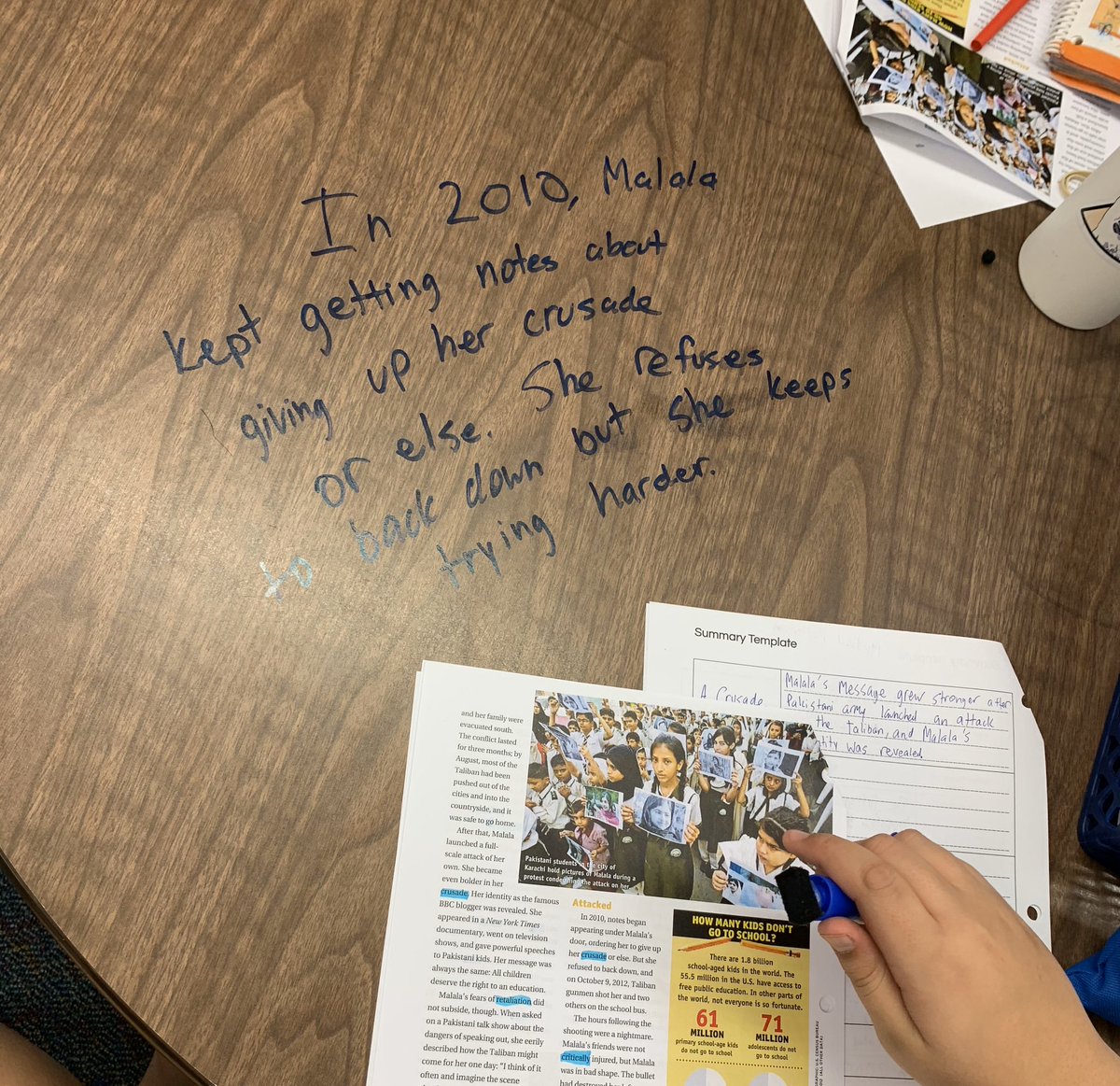 MrsAddeo's tweet image. Hard at work developing central idea statements!🖊📝 @ms_magazu