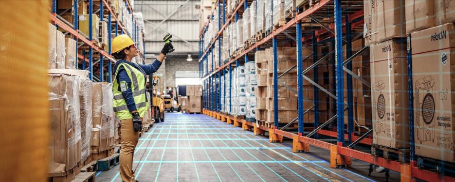 ZebraTechnology's tweet photo. Ease operational challenges and maximize worker performance with a modernized warehouse management system. https://t.co/GmDuqxhIDO https://t.co/F0vf03ZbAc