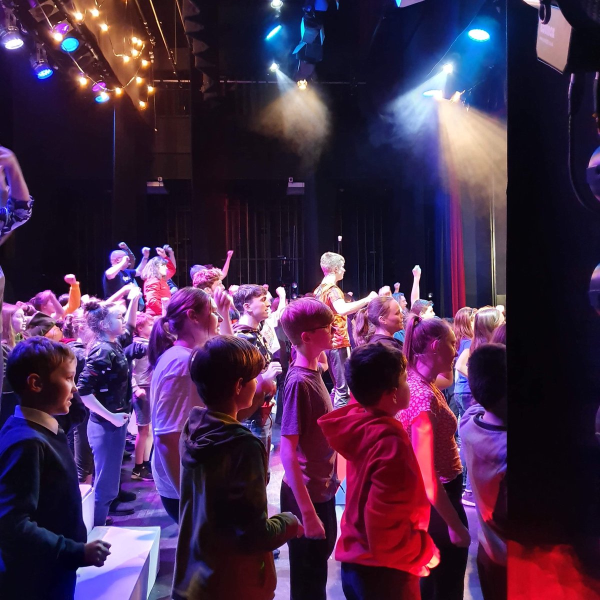 WhitleyShowtime's tweet photo. It's tech rehearsal time...! It's been an evening of testing🎙🎶💡and we're all set! Roll on our dress rehearsal tomorrow and then Showtime! 🎭 If you haven't got your tickets yet, don't forget they're available at @Playhouse_WB now! #ourwhitleybay #iscout #SkillsforLife https://t.co/Ny3IpCxfhV