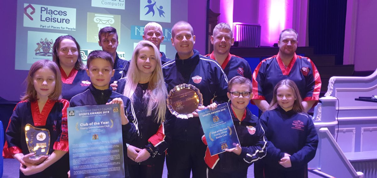 SThomasPE's tweet photo. So proud of our club, we've won Wyre Forest Sports Club of the Year! Thank you for everyone's continuing support as we couldn't achieve this without you! @JTYounggloves https://t.co/yIKaxqrx6L