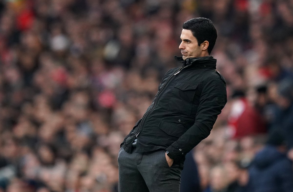 Squawka's tweet photo. Arsenal are the first 'Big Six' side to not attempt a single shot in the first half of a Premier League game since May 2018 (Chelsea vs. Newcastle).

The red card certainly didn't help. 😬 https://t.co/tZMIBF2Dlr