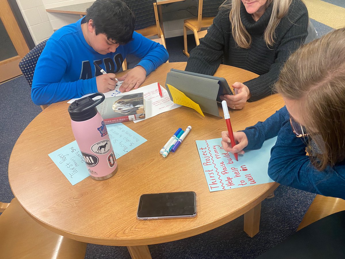 BradleyKeyClub's tweet photo. At today’s meeting, we made posters to raise awareness for @thirstproject ! Join us at our next meeting (on February 3rd) to help us raise money for this great cause! https://t.co/KzFFU8meTX