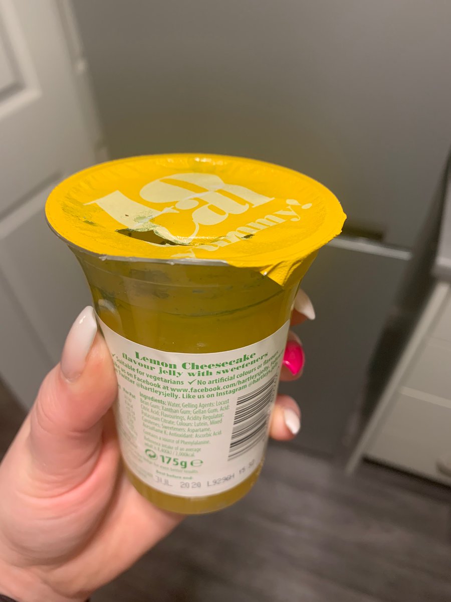 leighaa92's tweet photo. So @asda delivery say they are just as fussy at picking grocery items as the customer would be ... I sure as hell wouldn’t have picked this. Didn’t happen during transit as there is ALOT of mould growing inside. 
Not sure why I have stuck with @asda
@AsdaServiceTeam sort it out. https://t.co/drmHGj6dOS