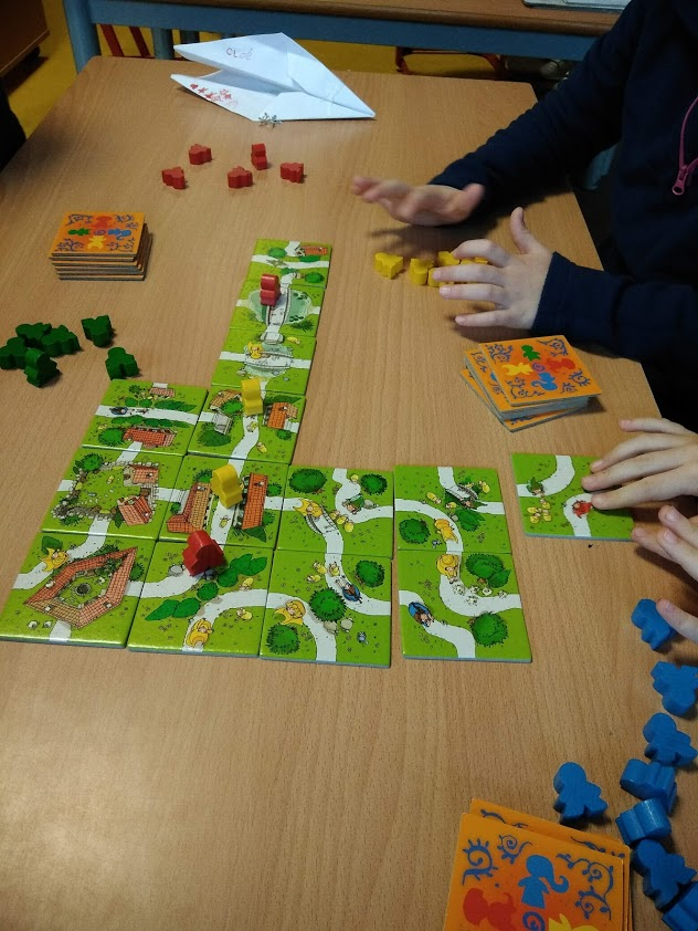 Simon_Gregg's tweet photo. A game in K3 - a short blog post about some of the mathematics to see in a game like My First Carcassonne
@estelleash @RCurran15 @kassiaowedekind @KentHaines @JSchwartz10a 
https://t.co/Ve8ypWKtWH https://t.co/E2gj4bQJxE