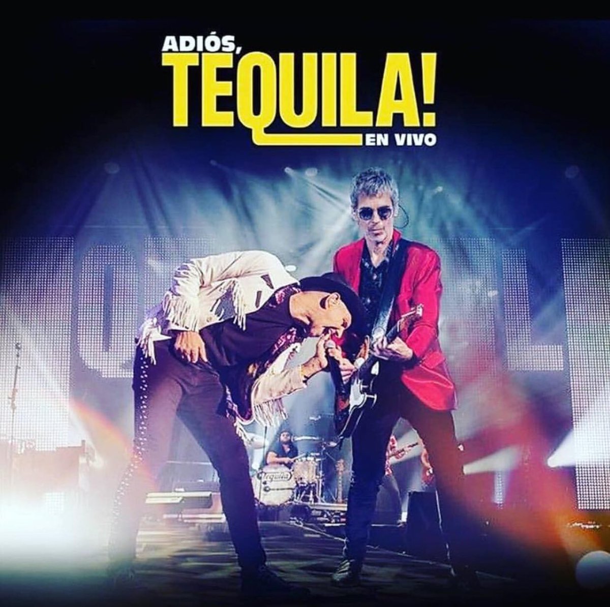 alejostivel's tweet photo. Hace hoy un año que anunciábamos el lanzamiento de nuestro DVD en el @WiZinkCenter ⚡️ En marzo volvemos allí para nuestra última fiesta y las entradas están ya a la venta! Allí os esperamos 🔥
.
.
.
.
#tequila #ultimafiesta #yoeraunanimal #alejostivel #arielrot https://t.co/DPijtdfWrX