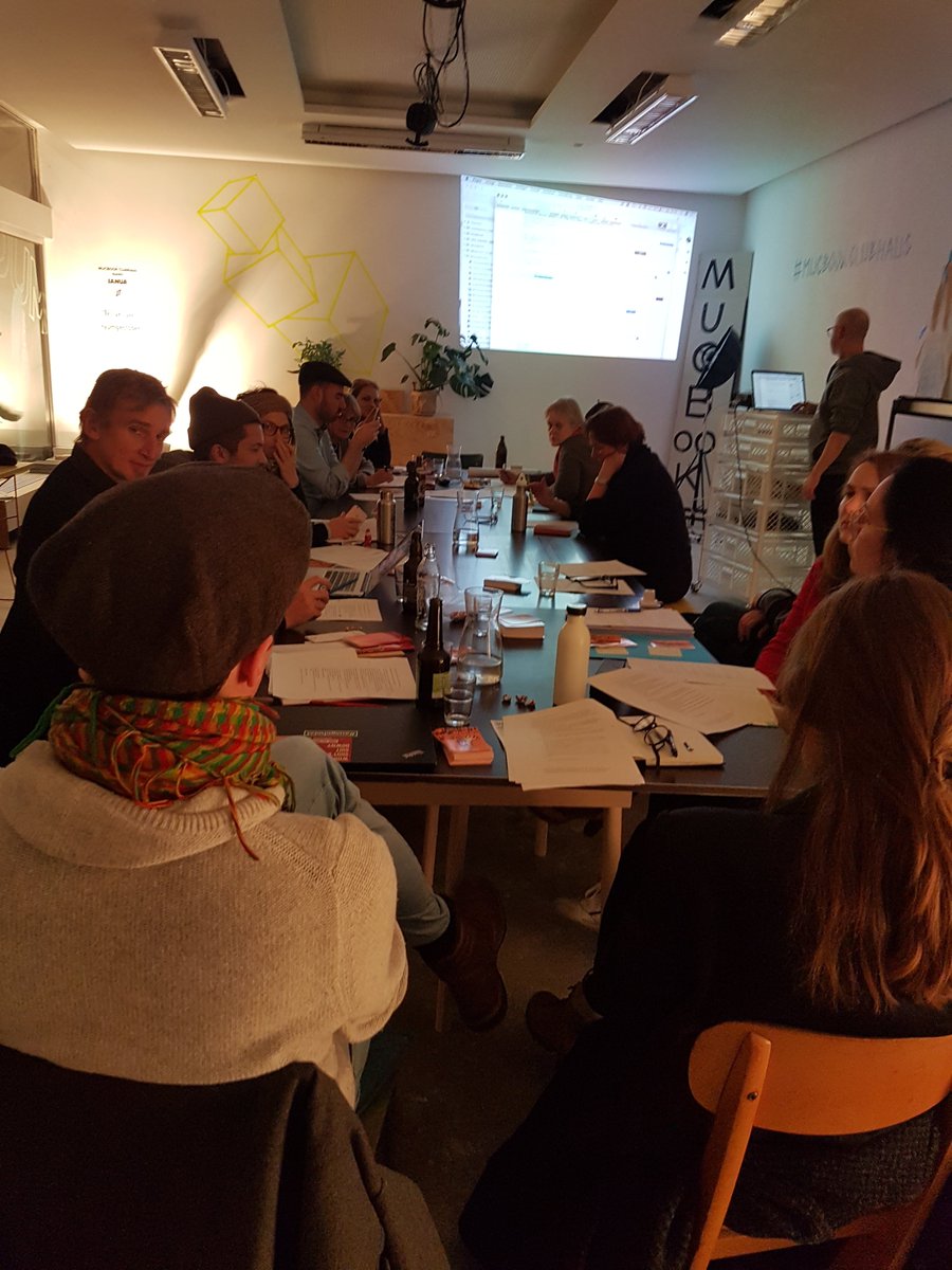 ausspekuliert's tweet photo. Seit gestern sind wir im Macher-Modus! Und du kannst bereits mitmachen: hol dir dein neues Profil-Design bei FB und folge unserem Aufruf: https://t.co/xSYYLqnMaB

Und da kommt noch sooo viel mehr! #alarm #m2803
#HousingActionDay2020 #ausspekuliert https://t.co/BDdlUnlPSF