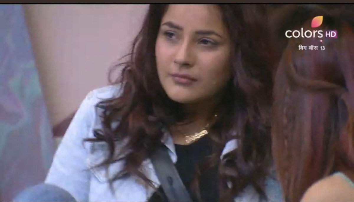 aashishjuriani's tweet photo. Shehnaz you have earned hearts❤️              Don't cry for him, he has not even understood you!🤟🏻
#StayStrongShehnaaz #ShehnaazGillWinningHearts #ShehnaazGill https://t.co/6fJ3nXEpk5