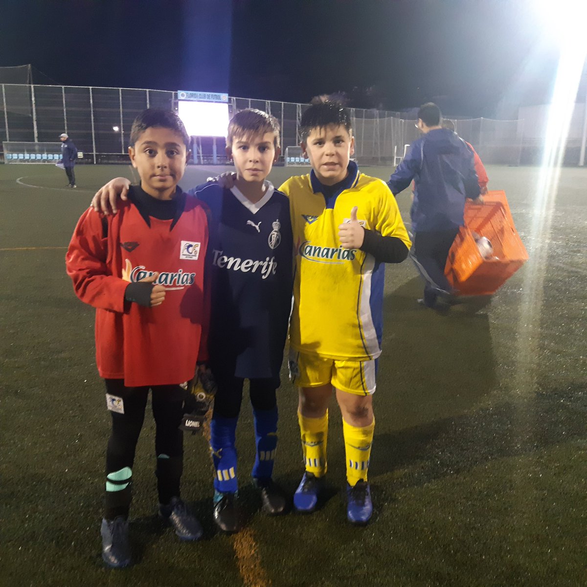 ikerorotava's tweet photo. Compañeros de equpo alevín @FloridaCF selección alevín https://t.co/XKO0odPn4O