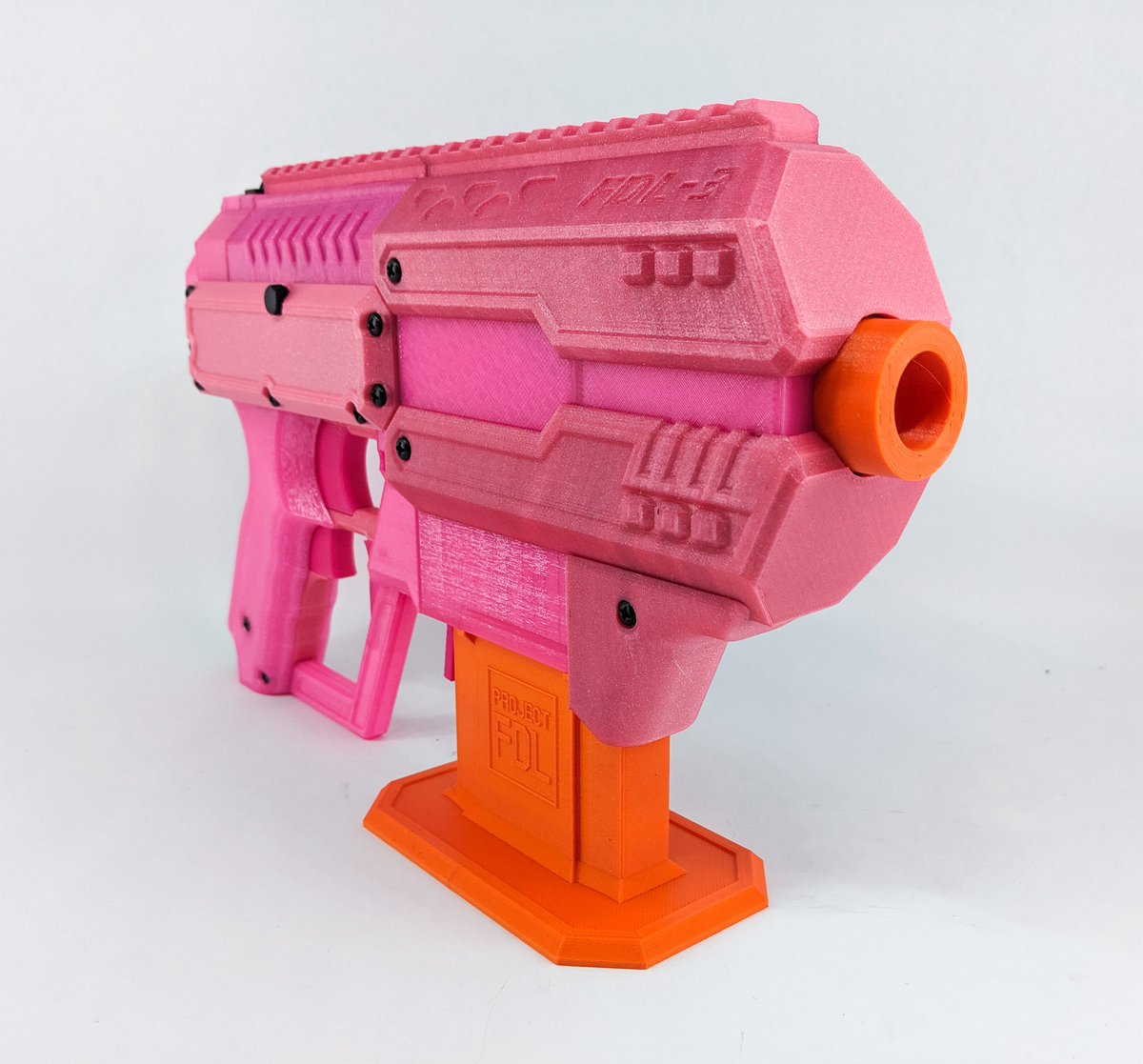projectfdl's tweet photo. #0272 for Ami in the UK, this pretty in pink #fdlwee is printed in @proto_pasta Cupid’s pink, @gizmodorks translucent pink and @fillamentum magenta
#projectfdl #fdl3 #3dprinting #makersgonnamake #pink https://t.co/tovSuz190z