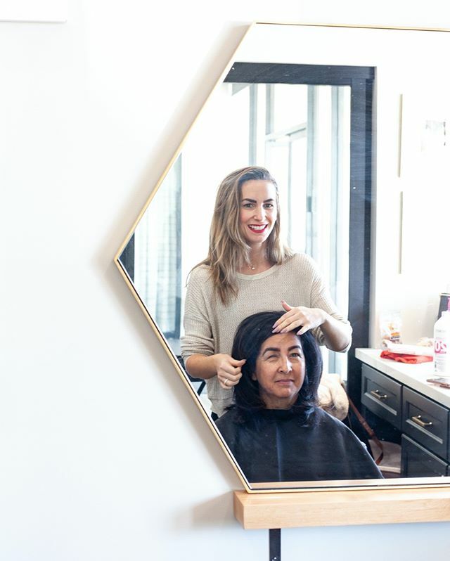Luminous_Lines's tweet photo. Last weekend I spent a few hours capturing my friend Stephanie of @stephwildehair working her magic and being the rockstar that she is. It was fun to see her doing her thing from a different perspective. It definitely got my wheels turning about how chal… https://t.co/3pItb7JBYu https://t.co/C9y43HIvSB
