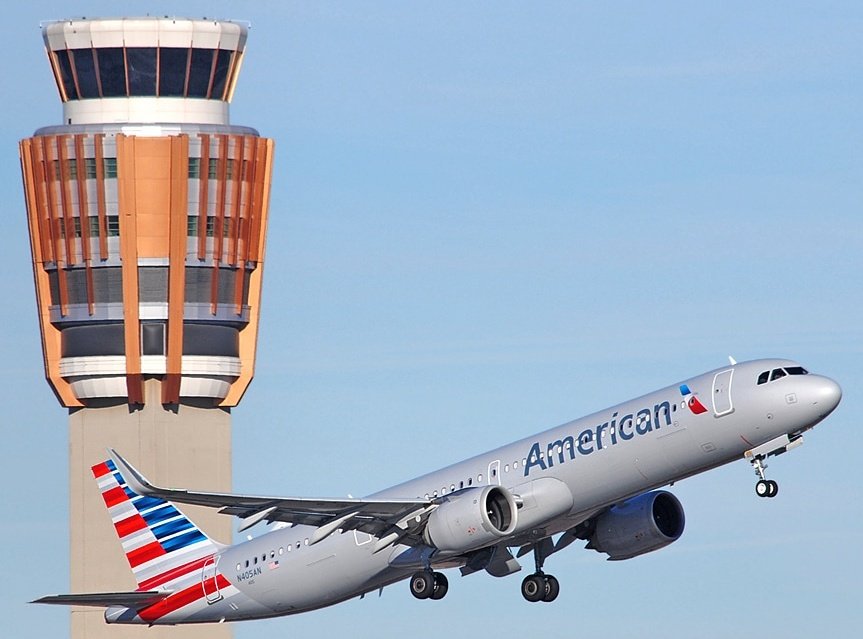 NEO climbing past the @PHXSkyHarbor tower a few weeks ago. #AmericanAirlines #Airbus #A321Neo #FlyPHX