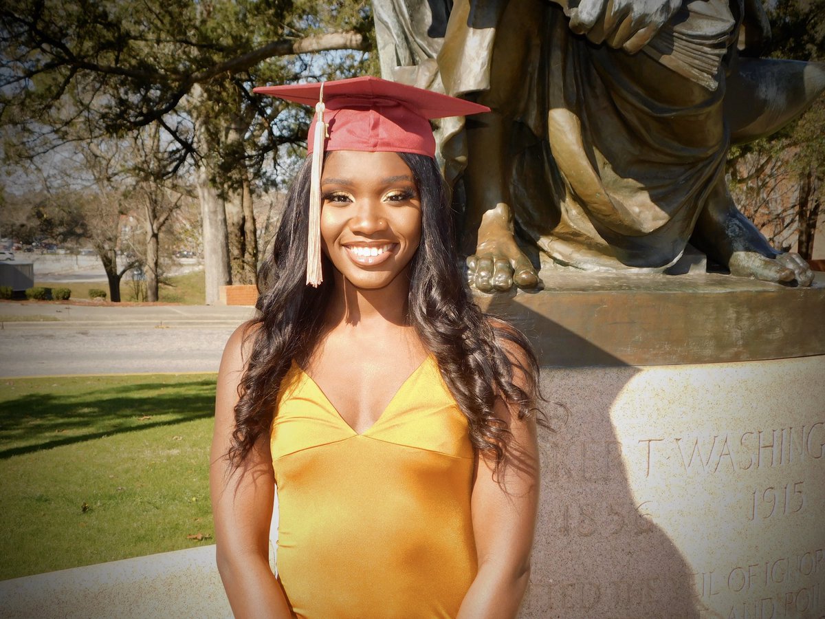 _jadevictoriaaa's tweet photo. Tuskegee University Alum💁🏾‍♀️🎓🍾 https://t.co/wQNgGW9j2B