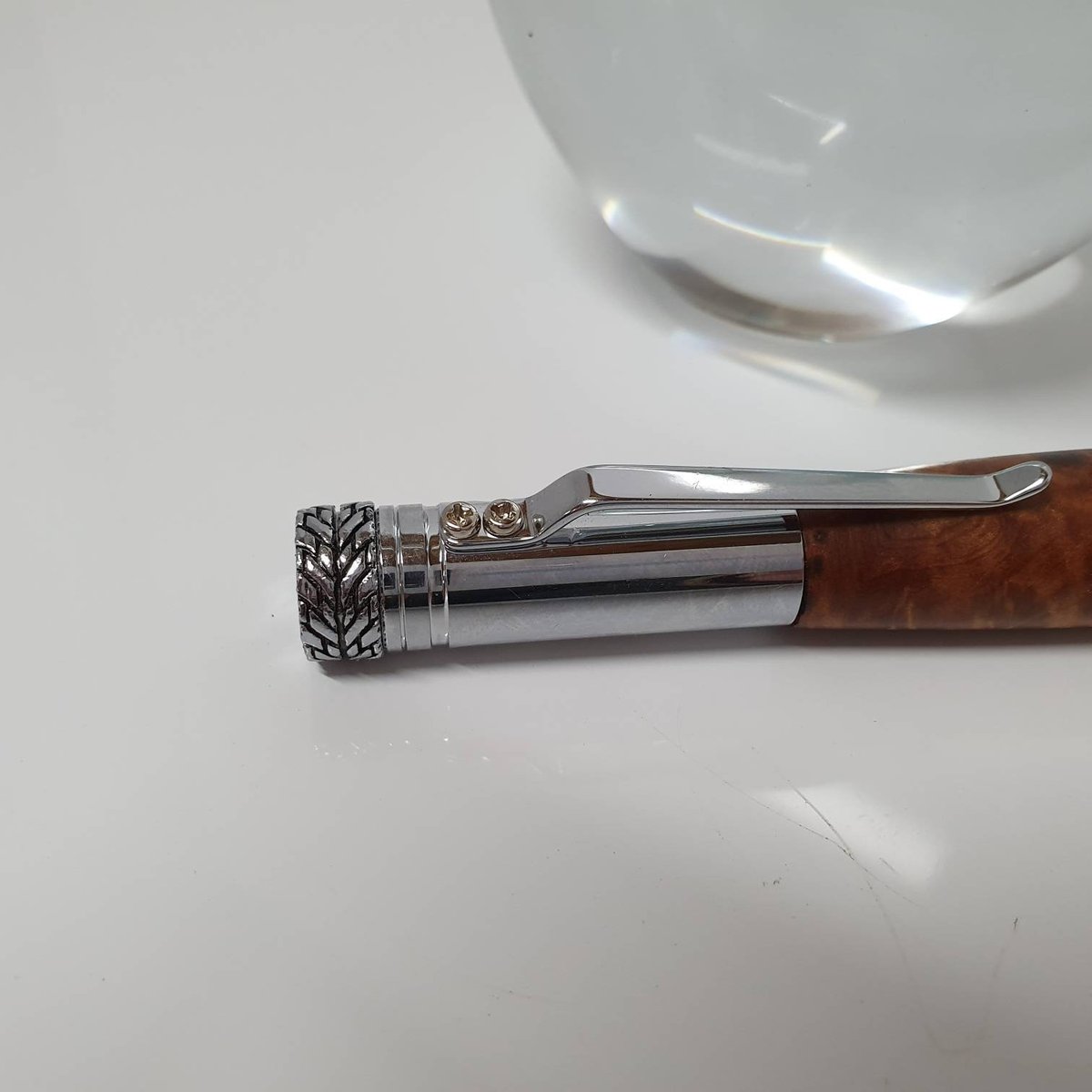 BarnMiddle's tweet photo. Gear Shift pen, Handmade wooden pen, Valentine's day gift https://t.co/lZ3C2nEBqh  #GearShiftPen https://t.co/tkDUX4skry