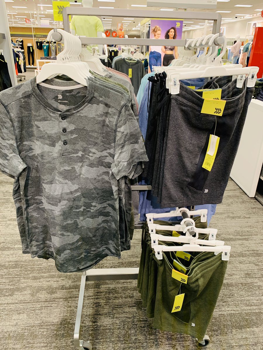 anjiebianco3's tweet photo. Boys! We are the boys in Motion..we give you our devotion... BOYS!🎶🎵
#bestinthebiz #WeAreAllInMotion 

@Bcan105 @JenPeters77 @settoselltarget @Dewayman @jamaal_edwards @TargetCher @KeonTarget https://t.co/0TDkB8Iwzu