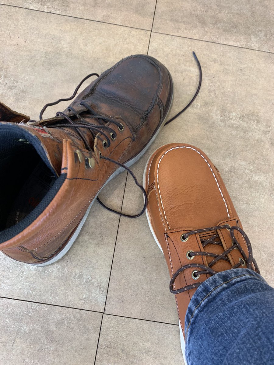 Dusty_Kat's tweet photo. What 1 year in a pair of @RedWingShoes will do. #NewWorkKicks https://t.co/ASa2lDaqAK