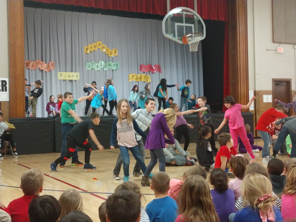 Bloomer Elementary tweet media