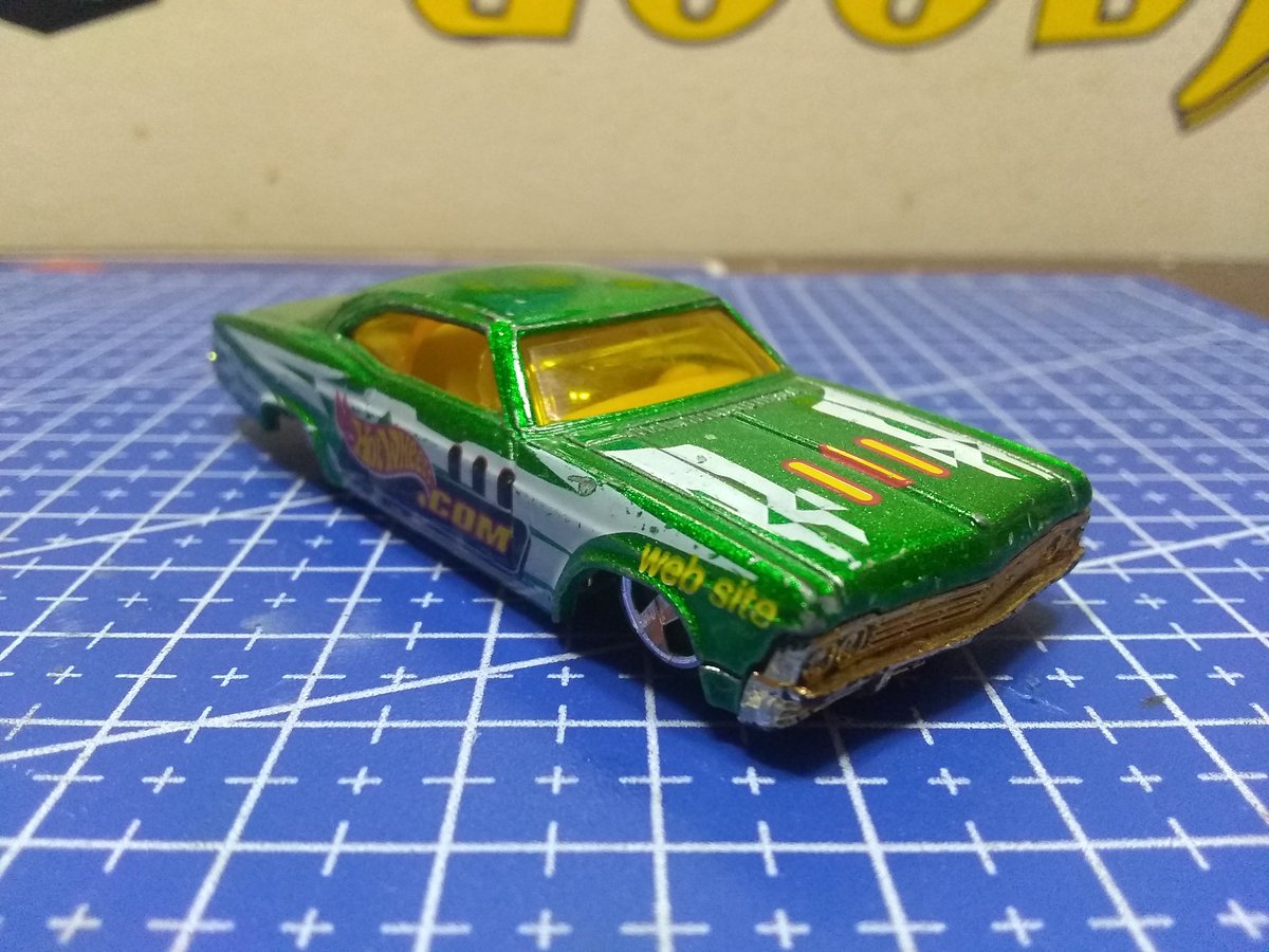 Smitty_1333's tweet photo. Pt.1 #FleaMarketFinds #HotWheels '65 #Chevy #Impala #Lowrider - 2000 HotWheels . com 5-Pack 

#HotWheelsCollector #HotWheelsCollection #HotWheelsPics #HWCollector #HW #HWCollection #Diecast #DiecastCollector #DiecastCustom #CustomDiecast #SmittysDiecastOverhaul https://t.co/fHyzs6LyYO