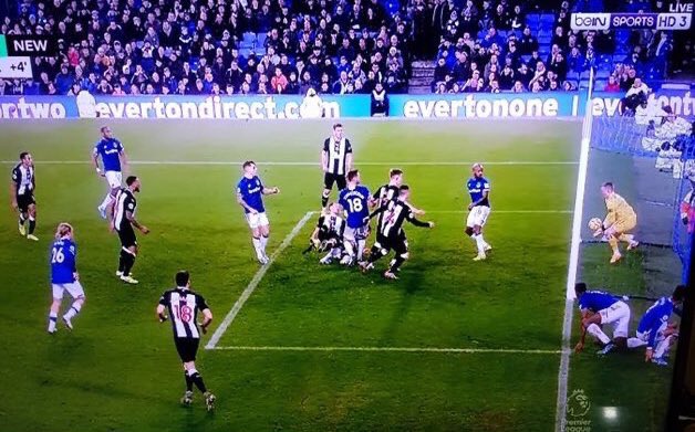 RandomEFC's tweet photo. Jordan Pickford: Mesozoic era - current 🦖 https://t.co/d7MHCDpQC6
